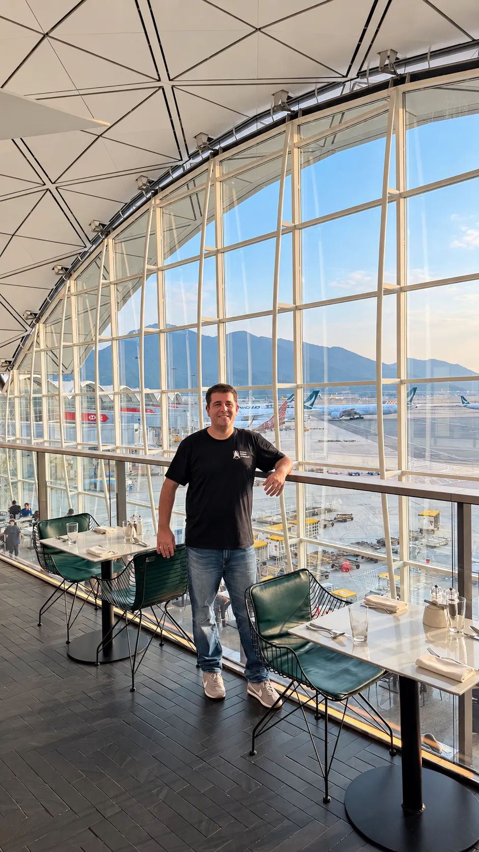 Gabriel Dias no The Centurion Lounge em Hong Kong